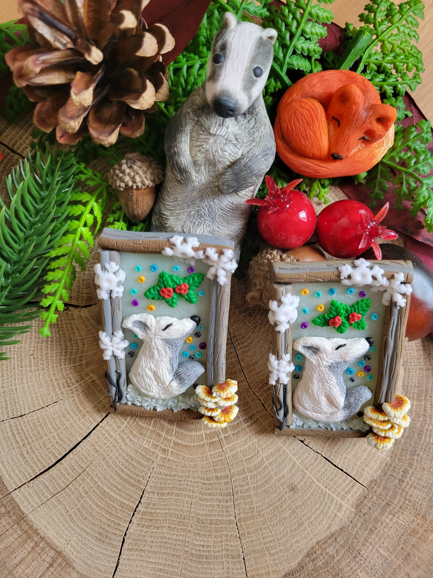 Sunbathing Fox Necklace