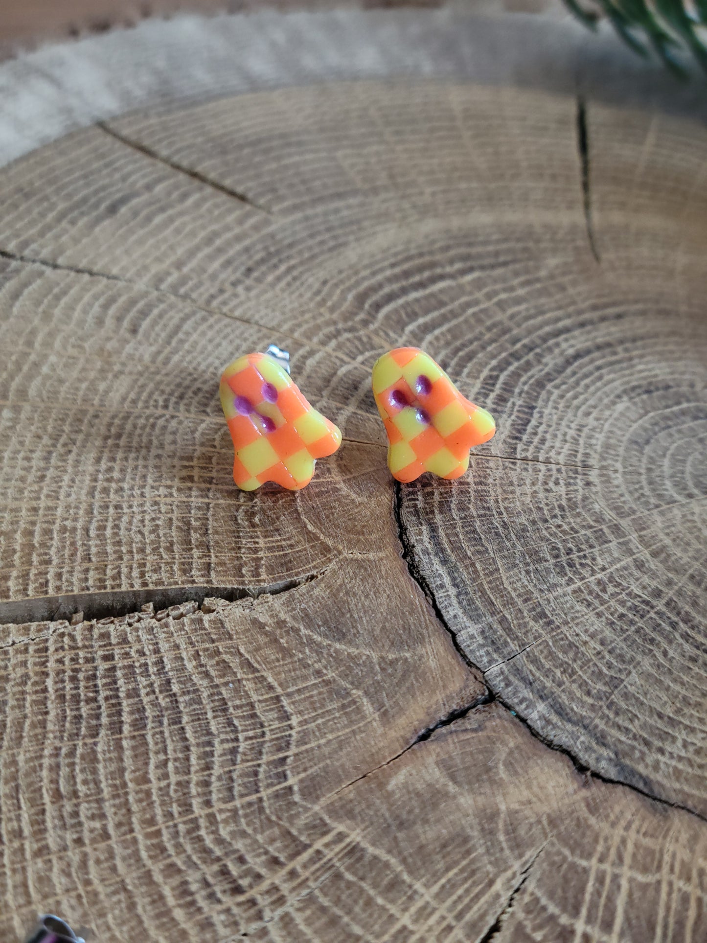 Ghostie Studs