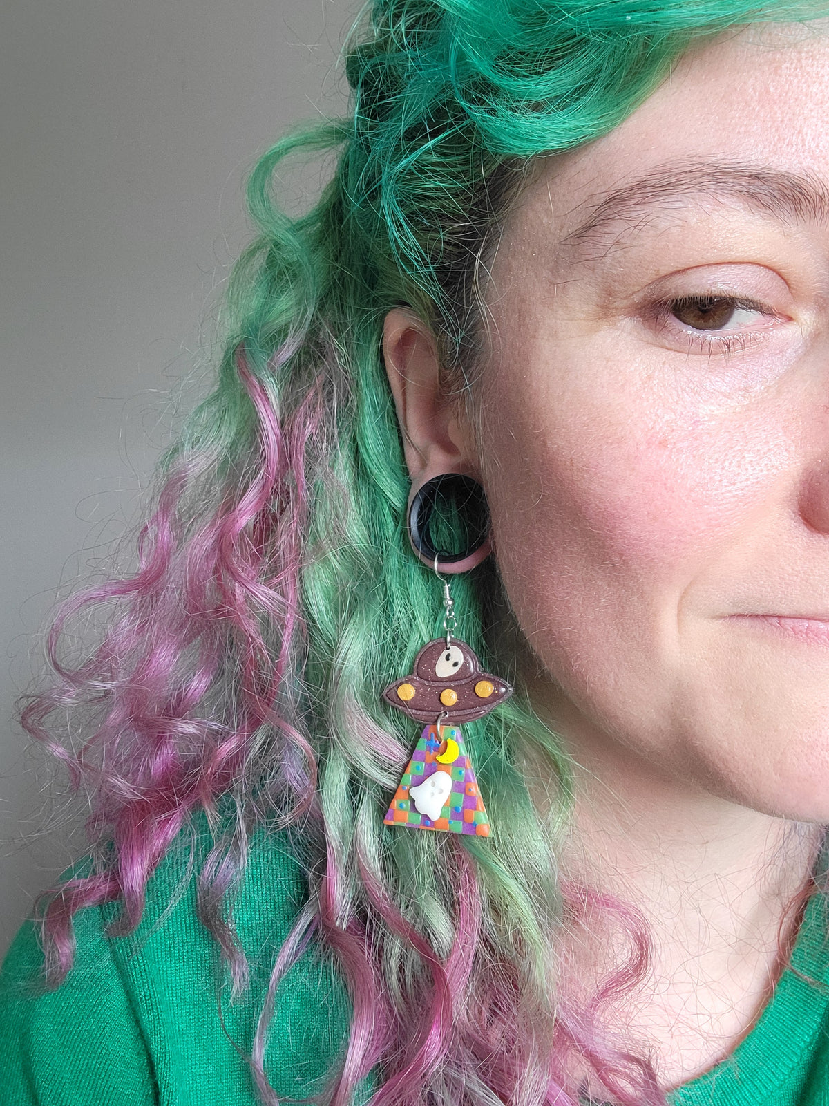 Alien Abduction: Glow Ghostie Earrings