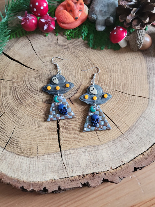 Alien Abduction: Checkered Skull Earrings