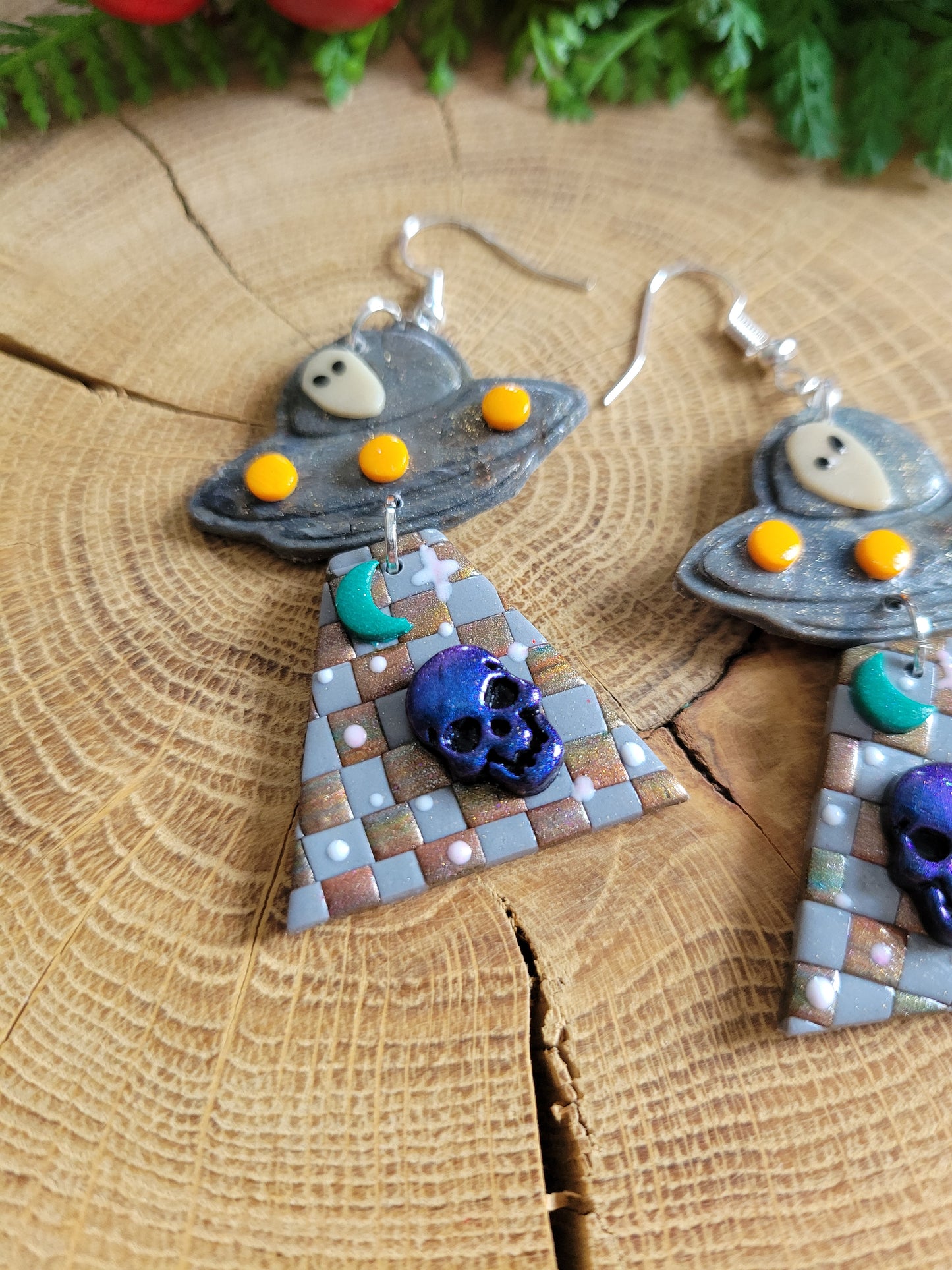 Alien Abduction: Checkered Skull Earrings