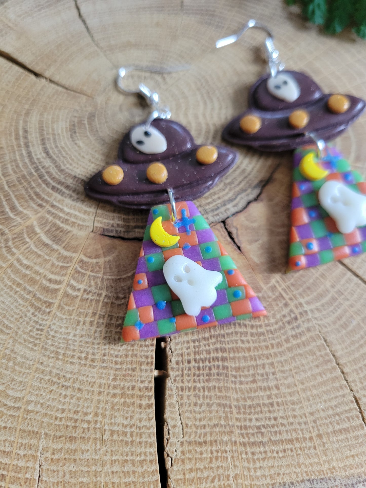 Alien Abduction: Glow Ghostie Earrings