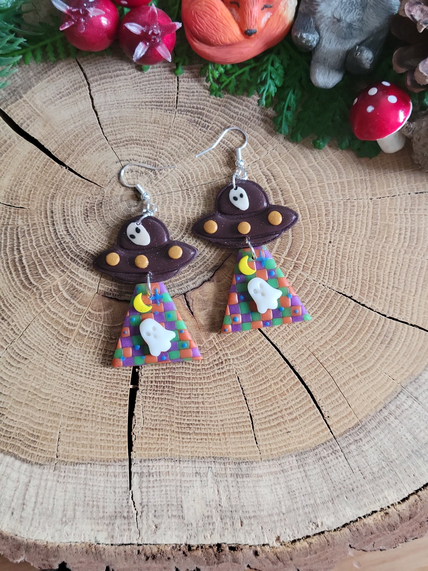 Alien Abduction: Glow Ghostie Earrings