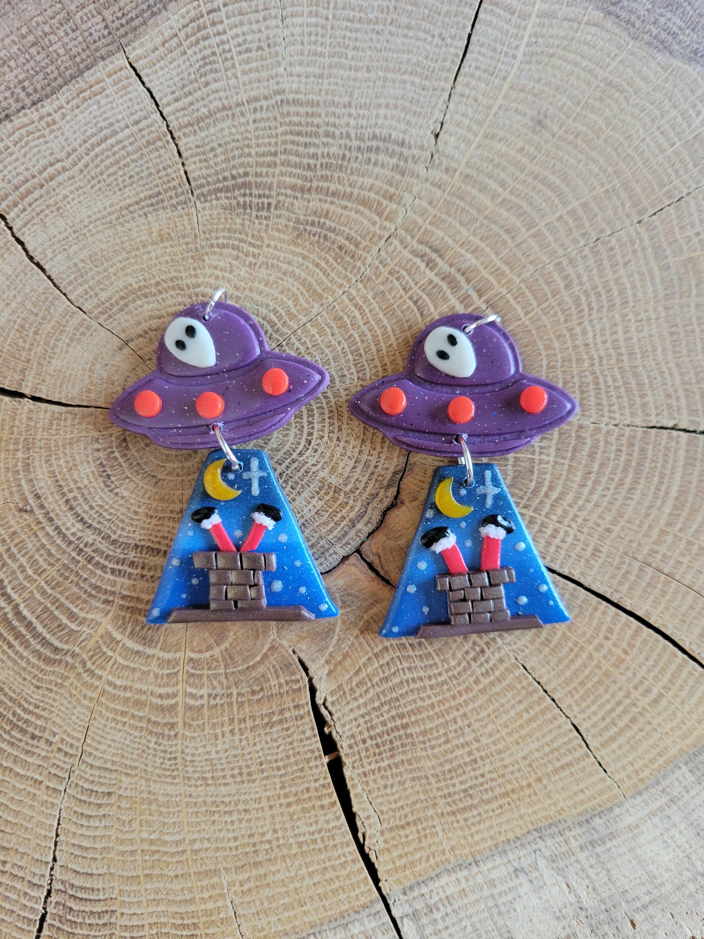 Alien Abduction: Santa in the Chimney Earrings
