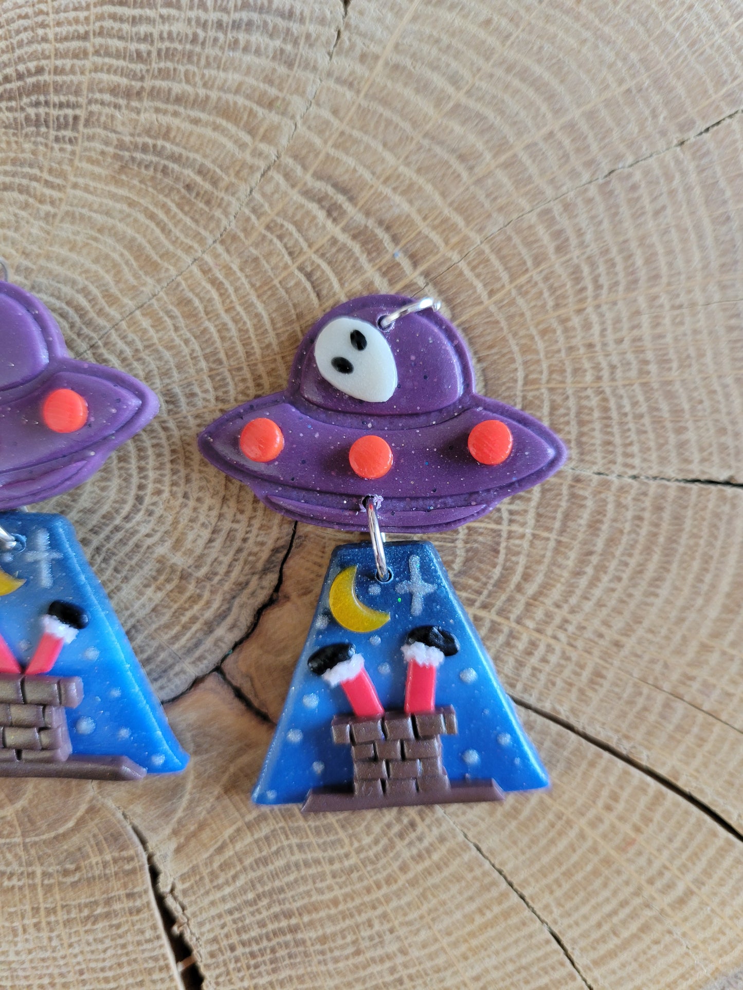 Alien Abduction: Santa in the Chimney Earrings