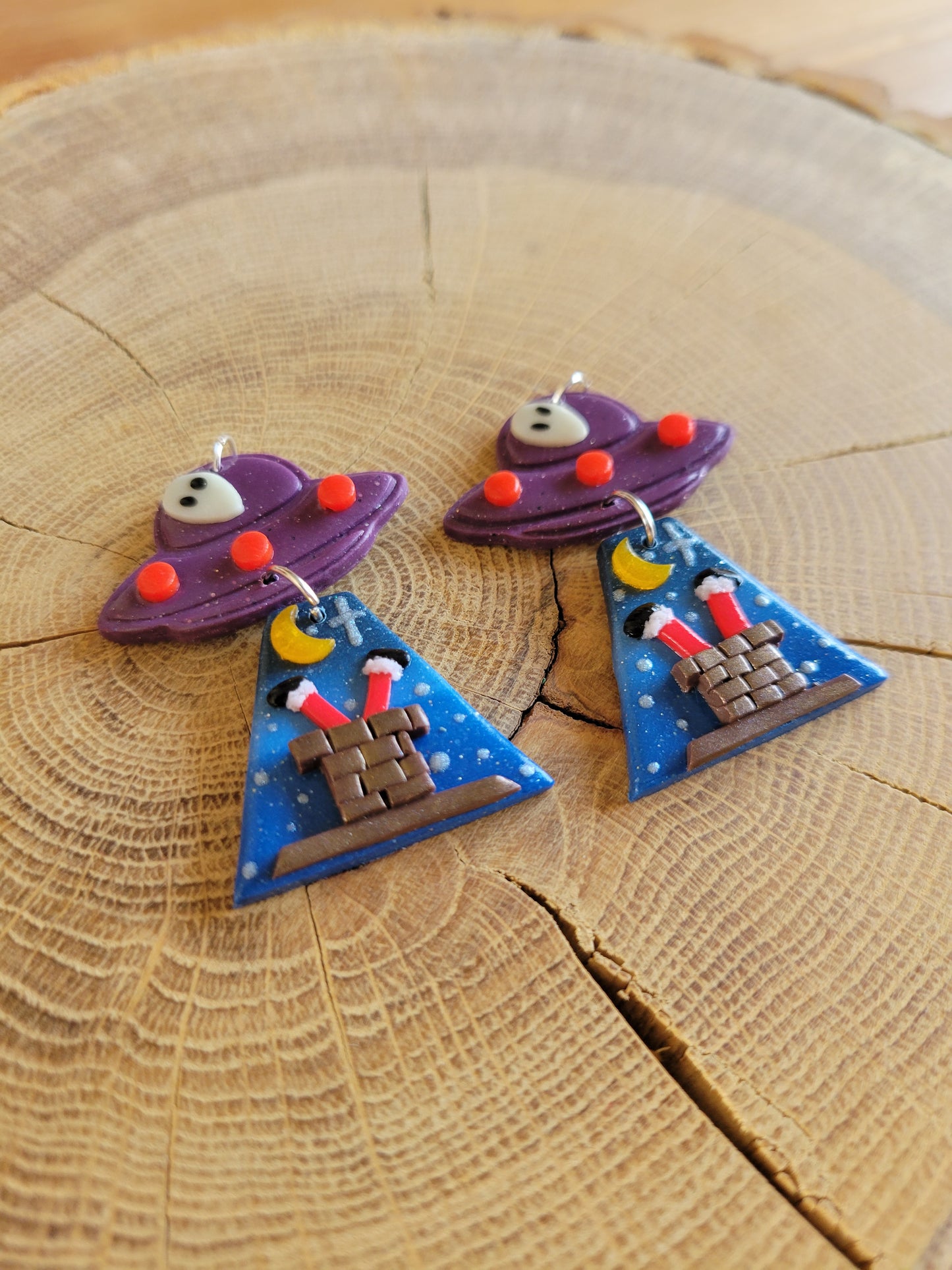 Alien Abduction: Santa in the Chimney Earrings