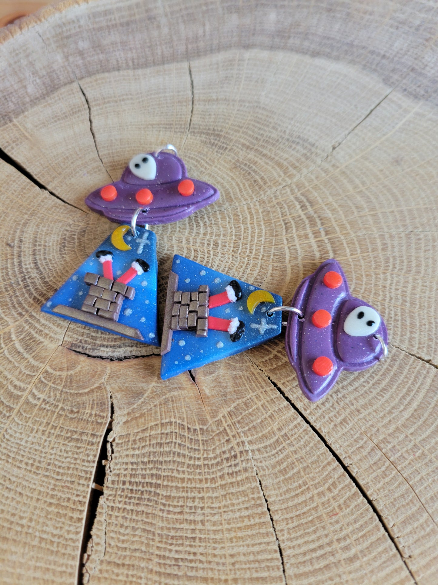 Alien Abduction: Santa in the Chimney Earrings