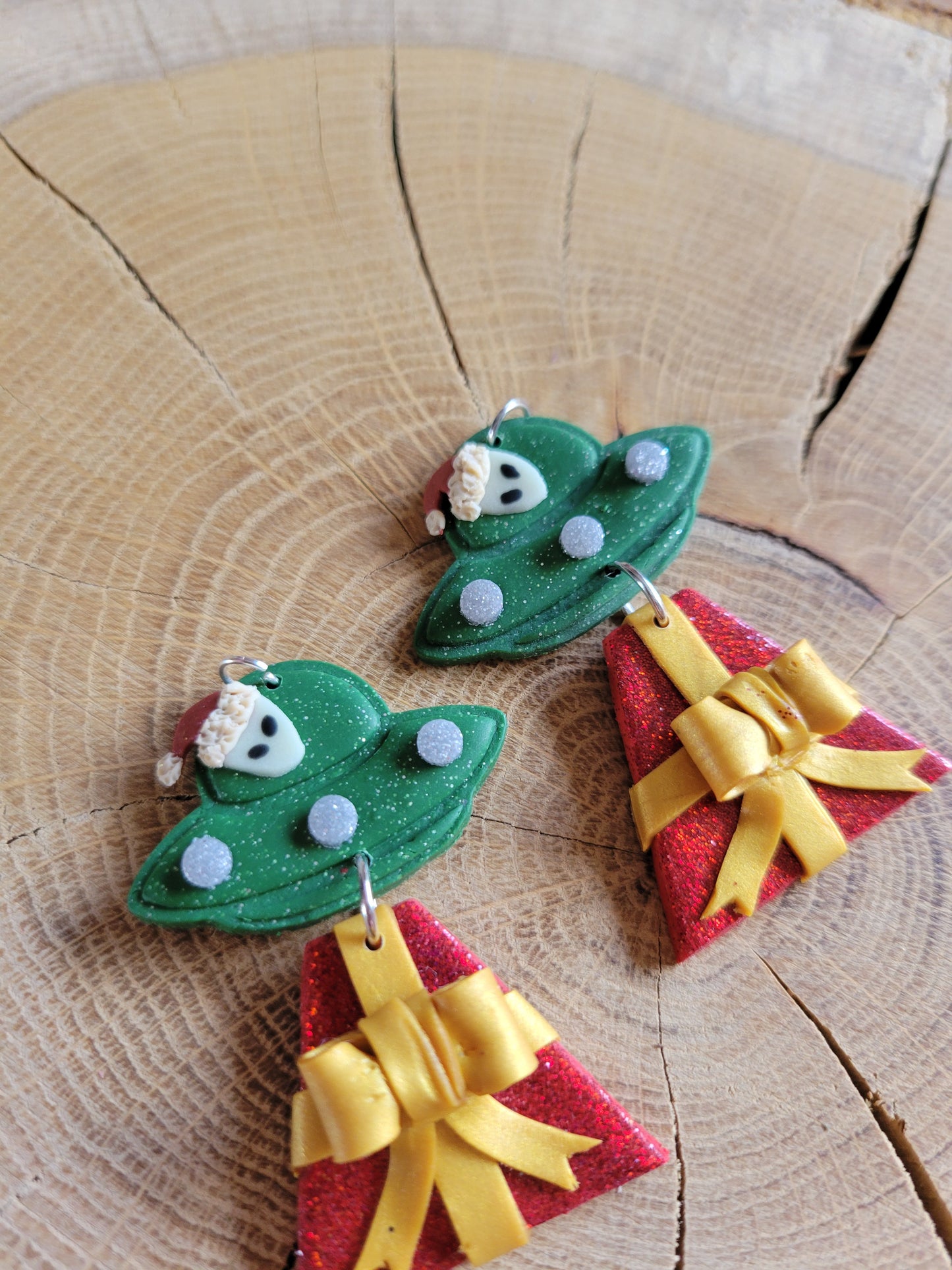 Alien Abduction: Prezzies Earrings