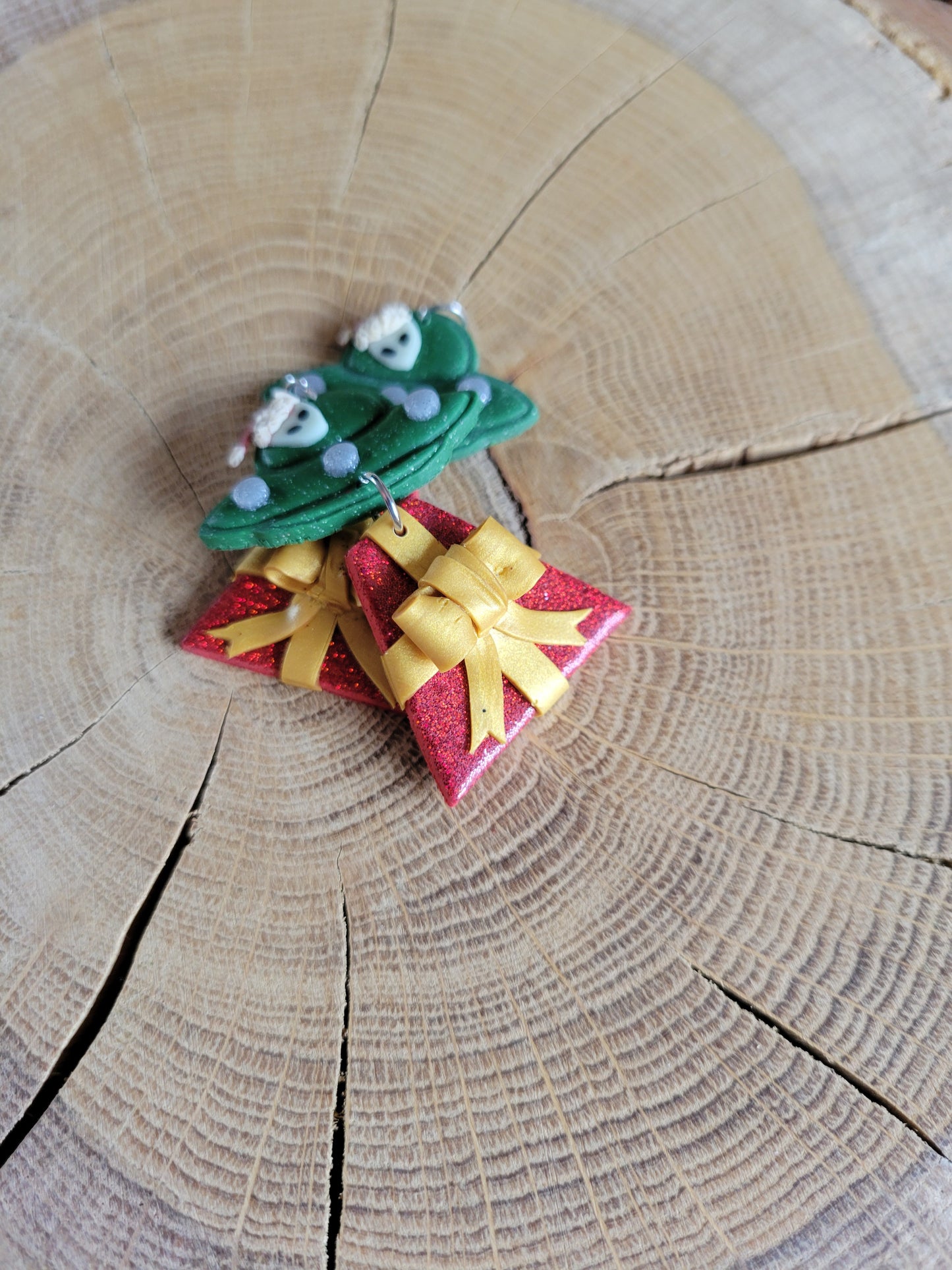 Alien Abduction: Prezzies Earrings