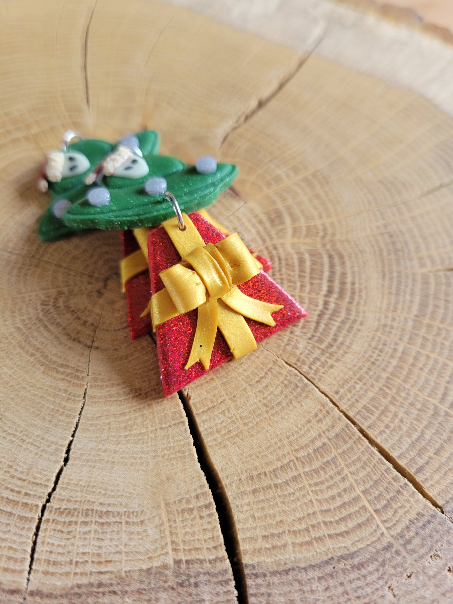 Alien Abduction: Prezzies Earrings