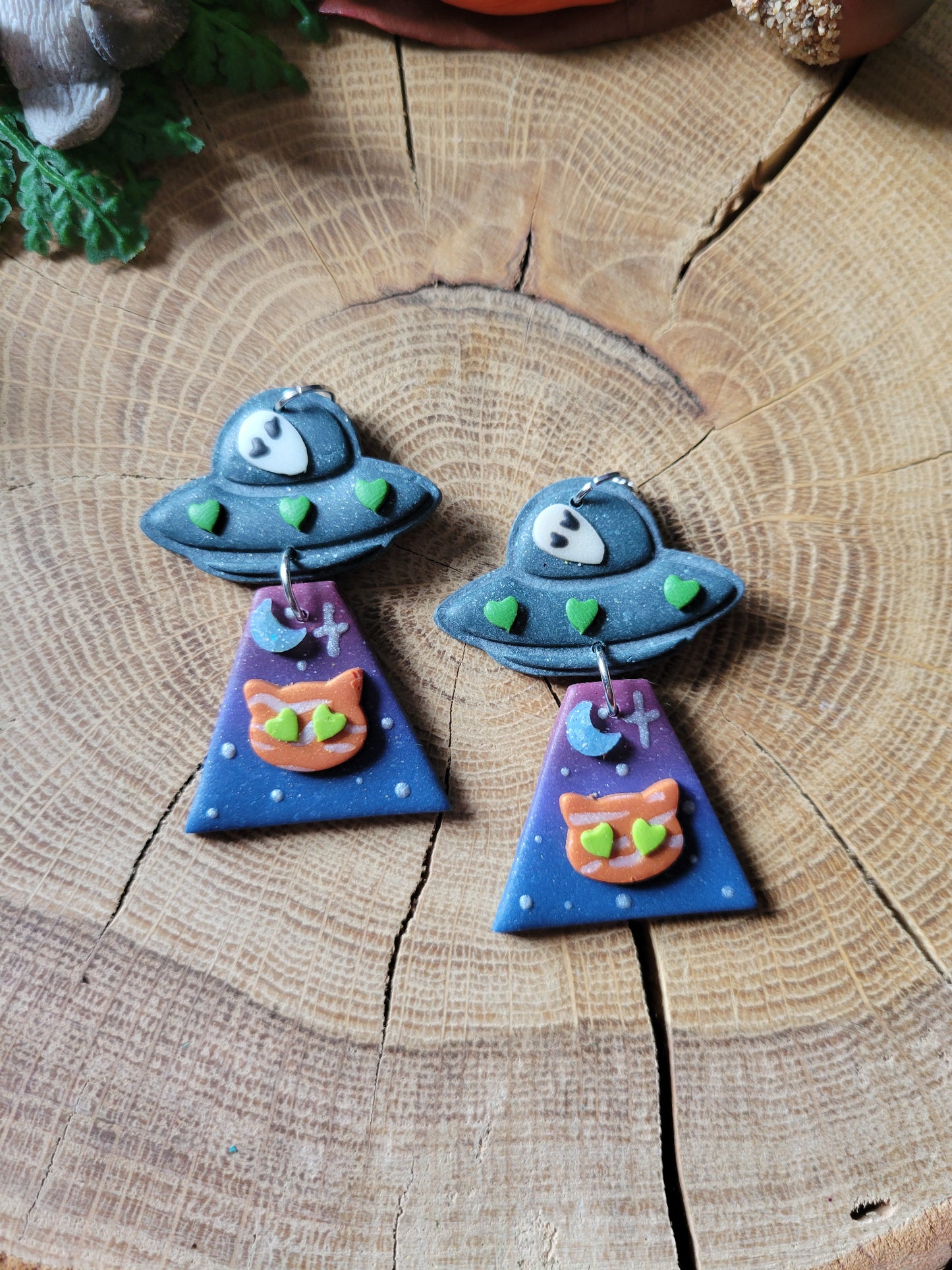 Alien Abduction: Ginger Cat Earrings