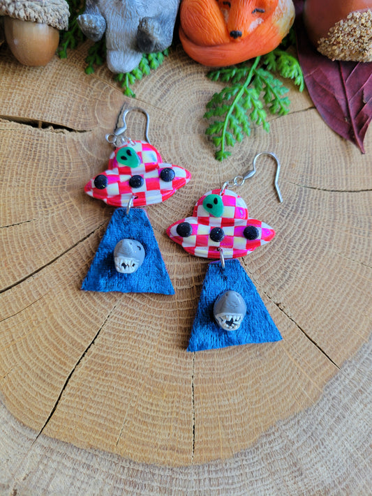 Alien Abduction: Bruce Earrings