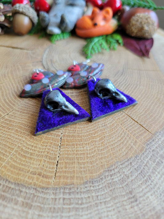 Alien Abduction: The Crow Earrings