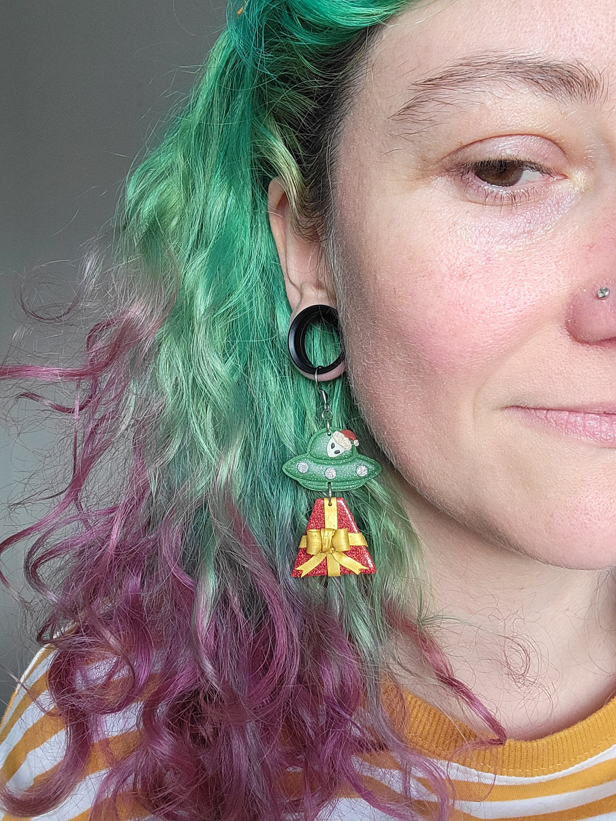 Alien Abduction: Prezzies Earrings