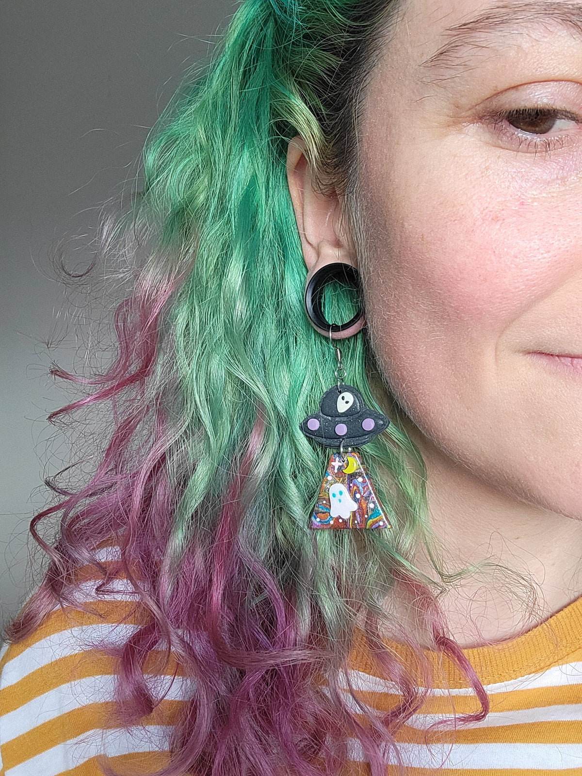 Alien Abduction: Scholar Ghostie Portal Earrings