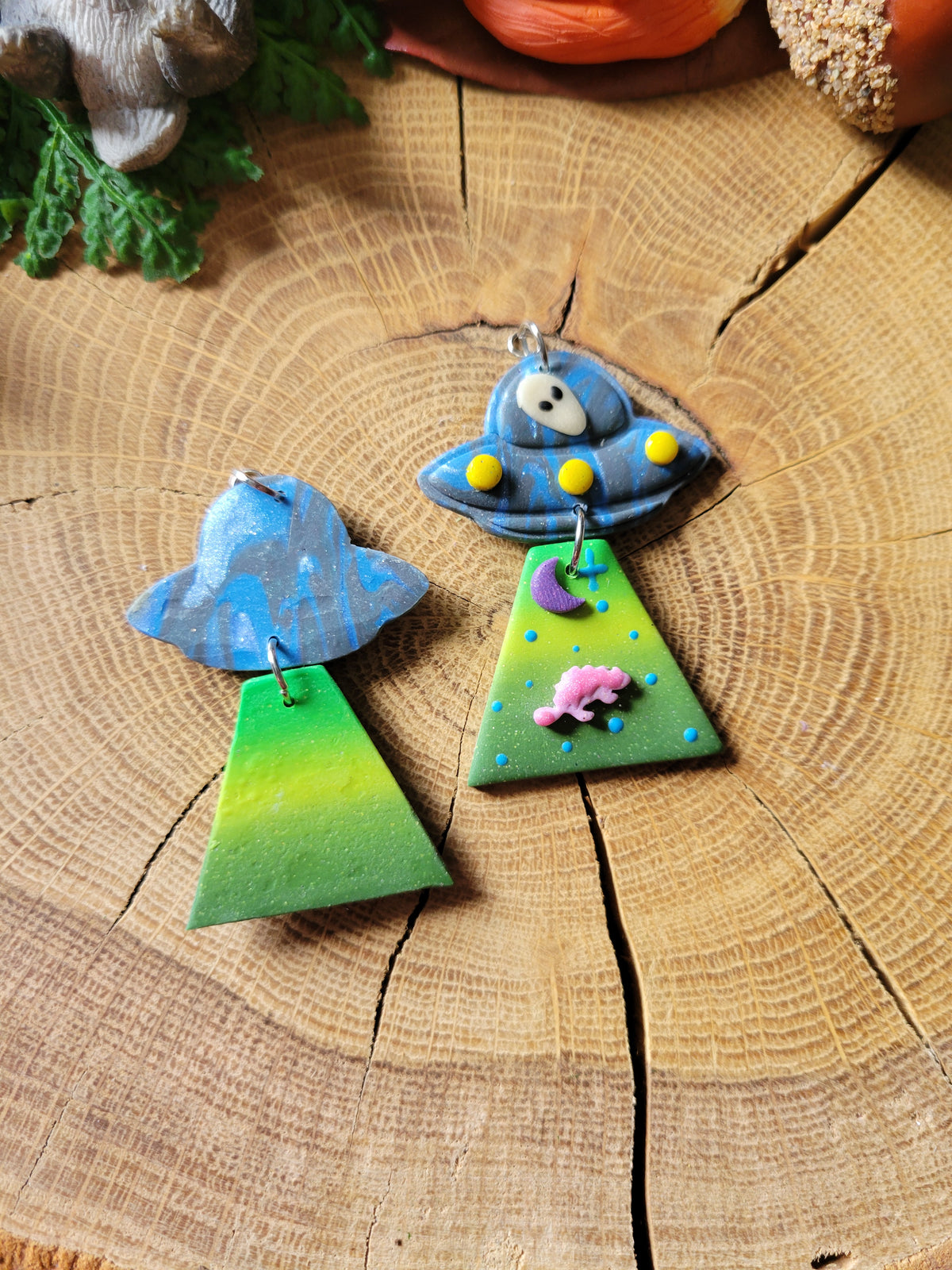 Alien Abduction: Pinky Ankylo Earrings.