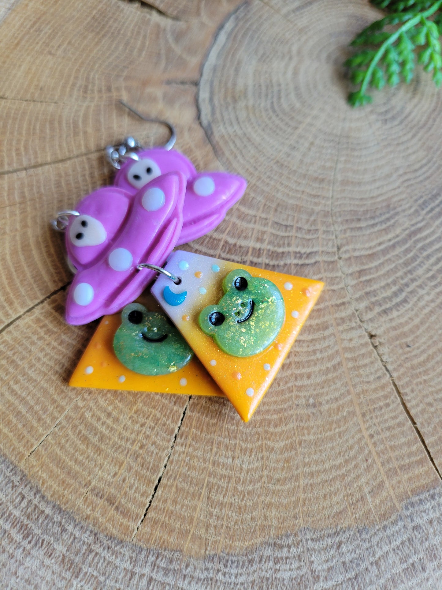 Alien Abduction: Froggie Earrings.