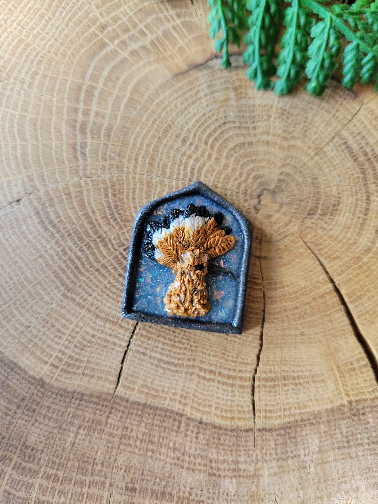 Bird Portrait: Hoopoe Pendant.